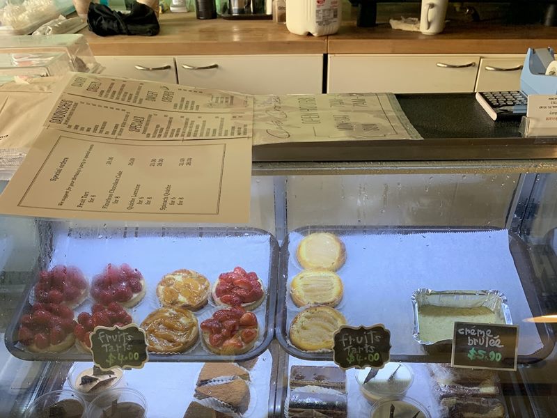 Cafe Croissant interior